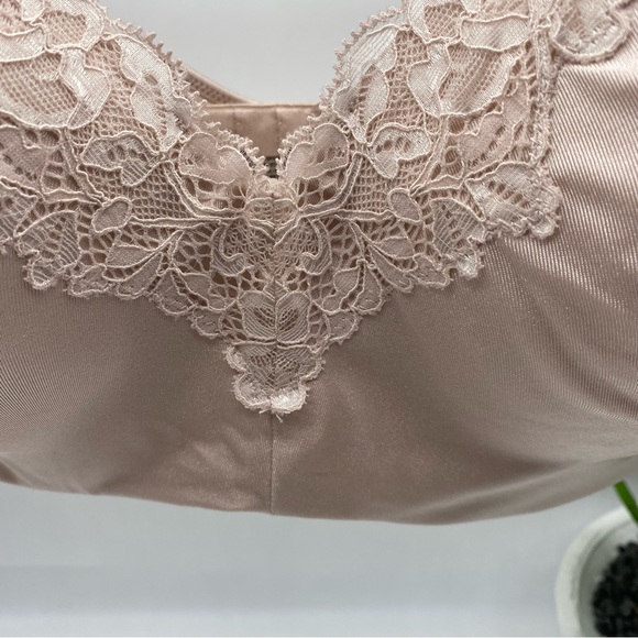 Bali One Smooth U Balconette Shaping Underwire Bra DF4823 in seashell lace 40DD - Picture 4 of 5